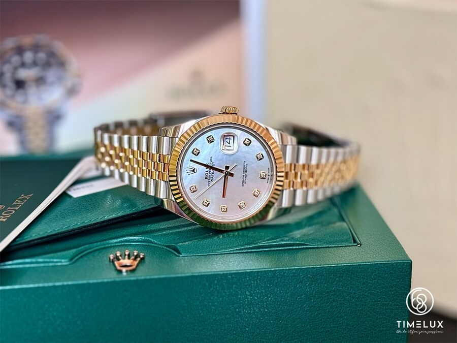 Rolex 126333 Datejust MOP Dial Gold