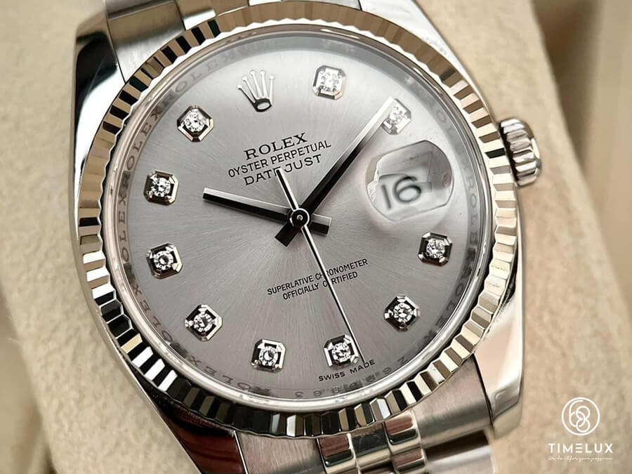 Chạm khắc trên đồng hồ Rolex thật 