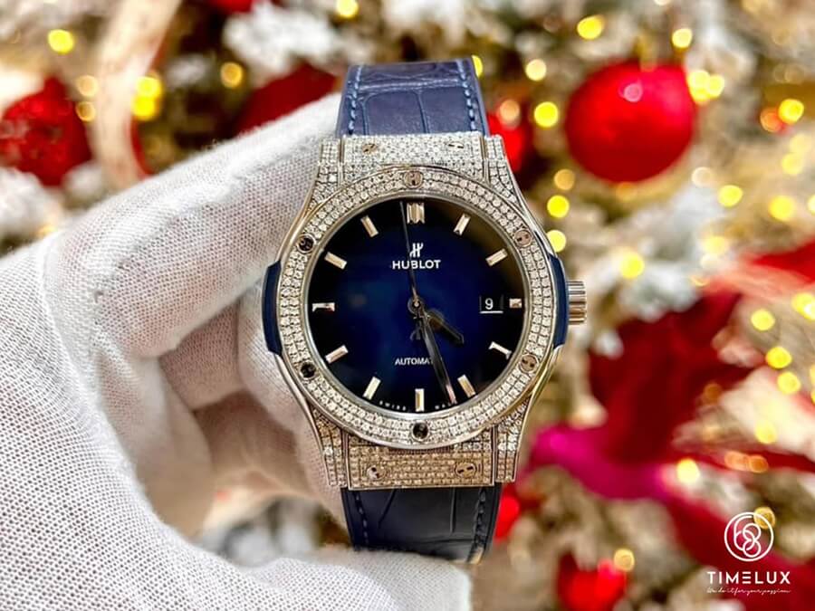 HUB Classic Fusion Navy Blue Dial Full Diamond sang trọng