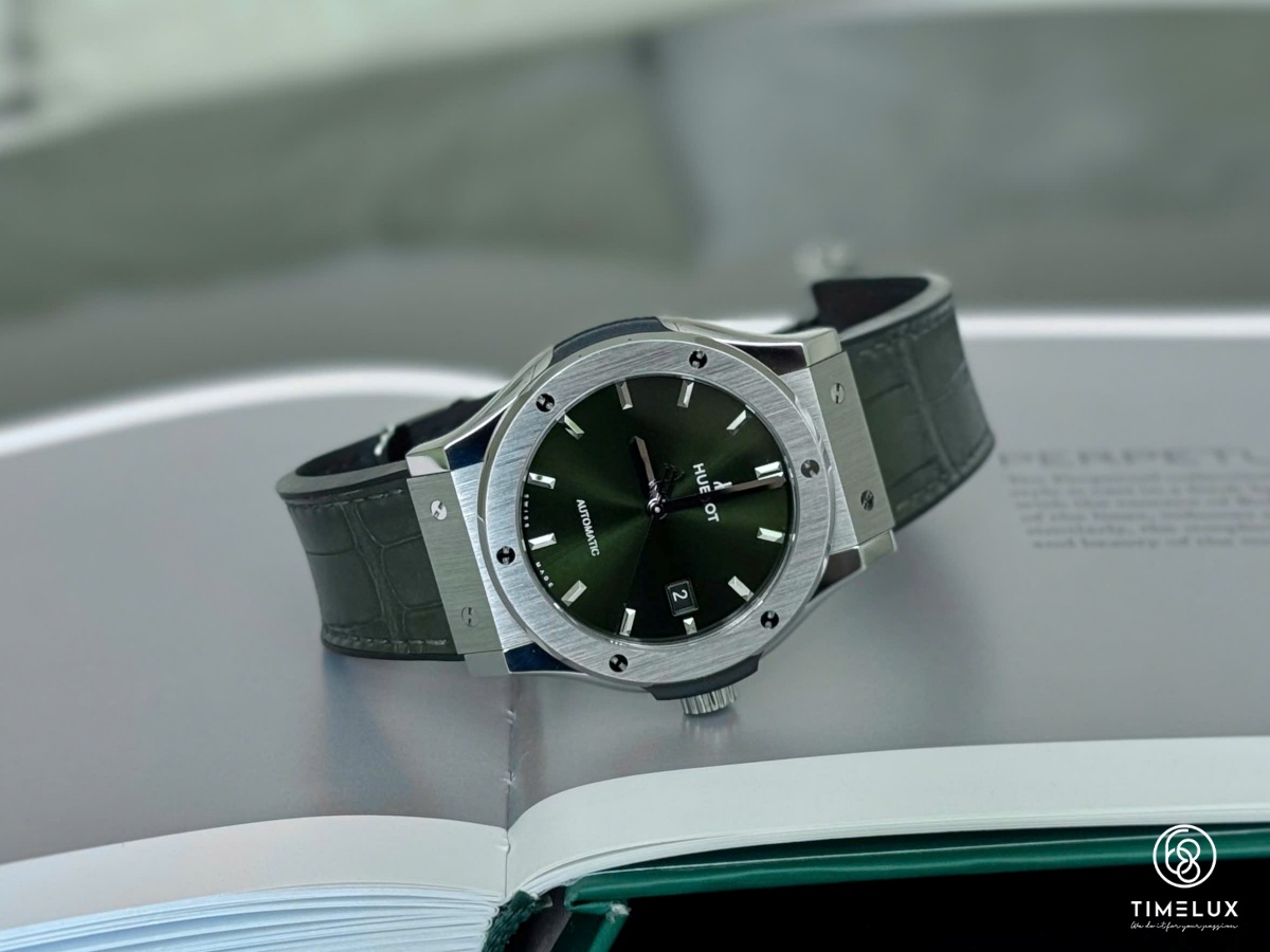 Hublot Fusion Green Dial Titanium Automatic 42mm Fullset 2022 Used