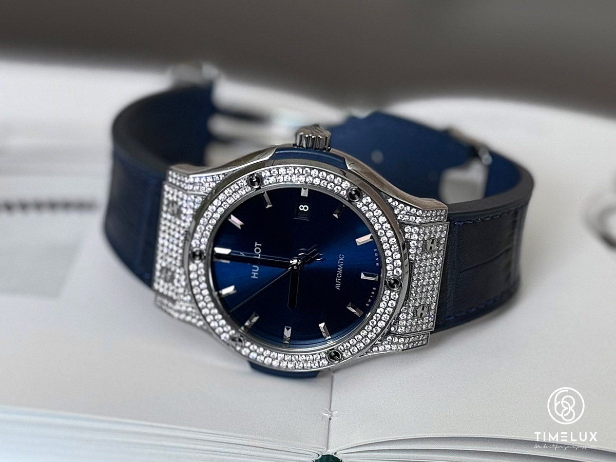 HUB Classic Fusion NavyBlue Dial Custom Pave Full Diamond 42mm Fullset 2022