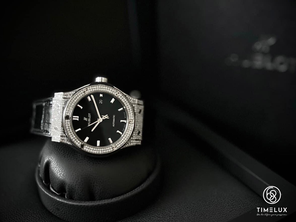 Hublot Fusion Custom Full Diamond Dial/Bezel Black 42mm