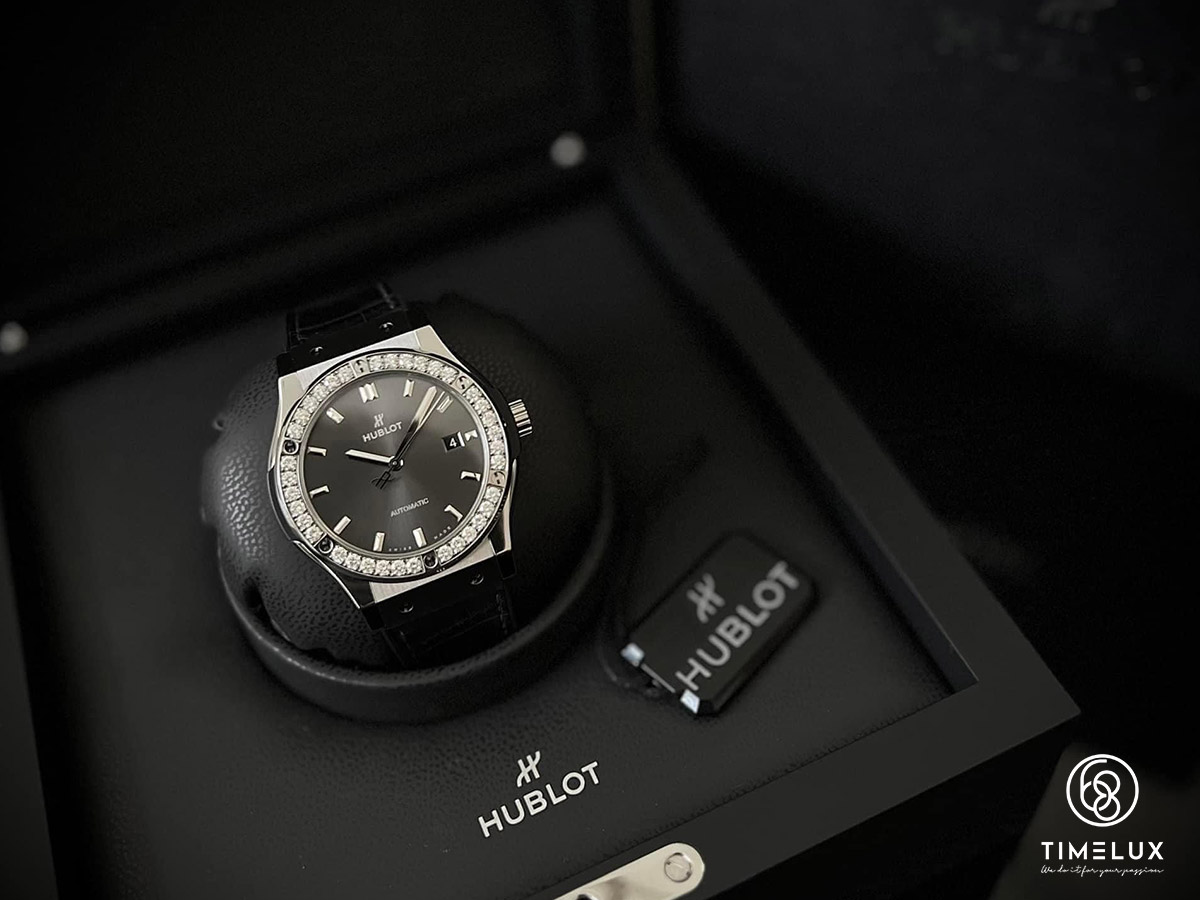 Hublot Fusion Custom Pave Full Diamond Bezel Grey Automatic 42mm Fullset Date 2022